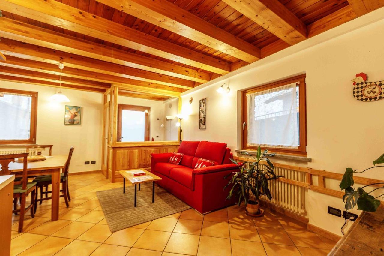Апартаменты Casa Alpina - Sarre Аоста Экстерьер фото
