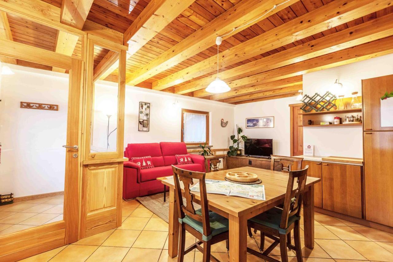 Апартаменты Casa Alpina - Sarre Аоста Экстерьер фото